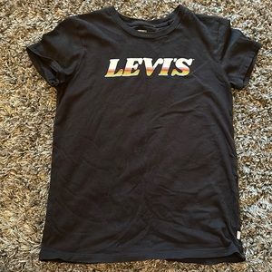 Levi’s Tee